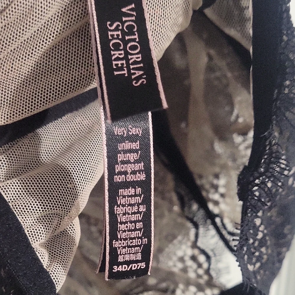 3 Victoria's Secret Black, Blush, And Lavender Lace Halter Bralette